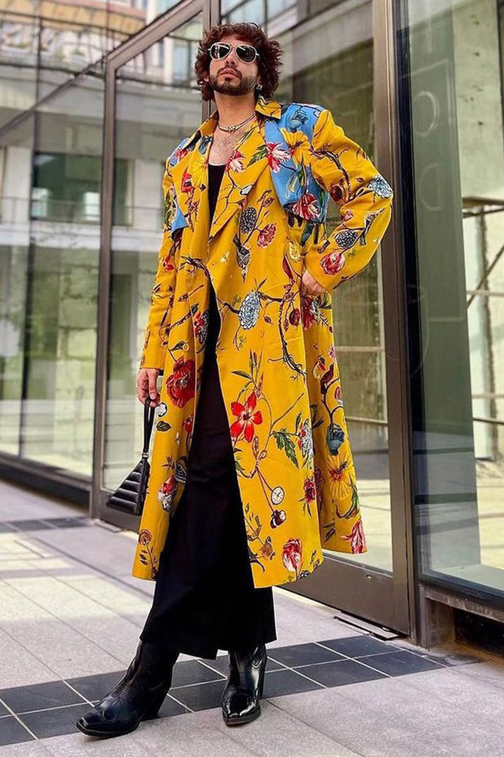 SIDDHARTH BATRA IN PRINTED TRENCH COAT – Mahima Mahajan