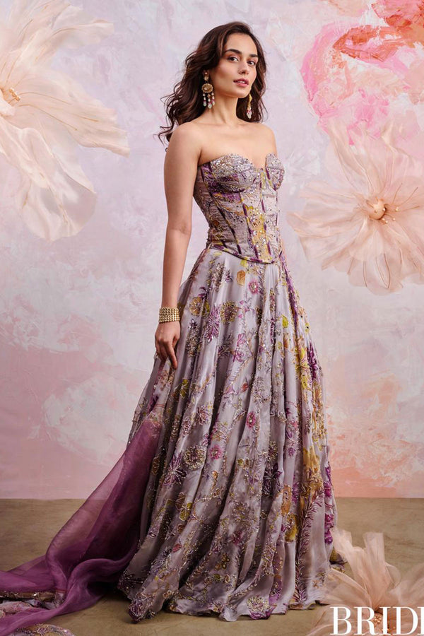 Manushi Chhillar in Elanor Lehenga