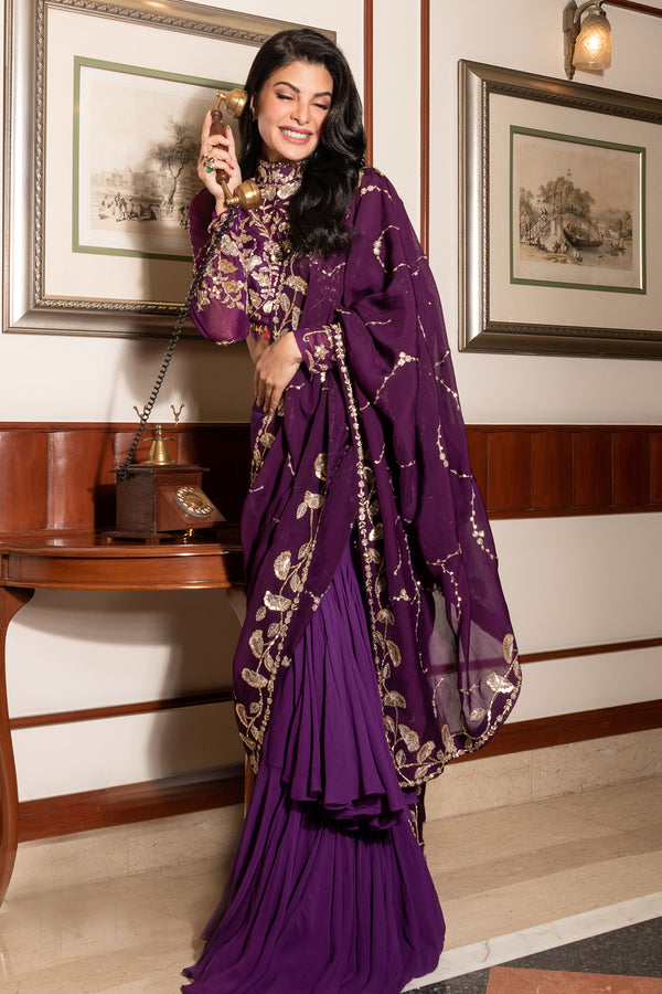 Jacqueline Fernandez In Viara Embroidered Pre-Stitched Saree