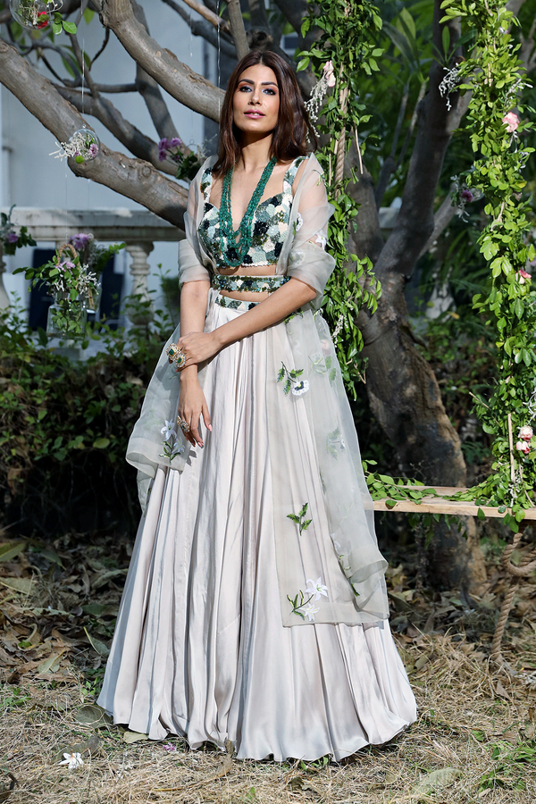 Jade Lehenga Set With Belt